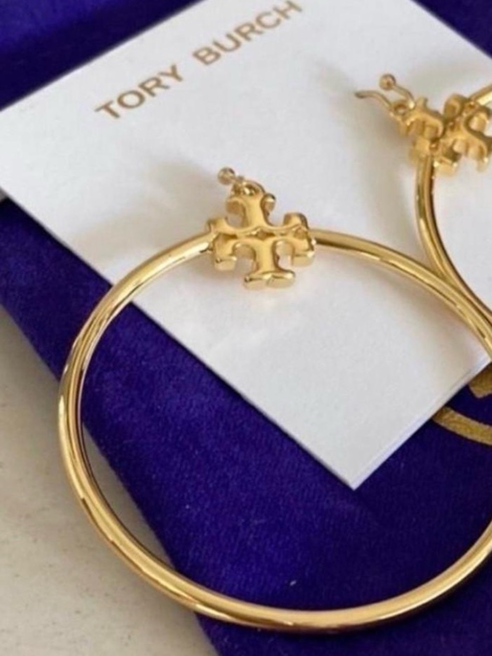 💯💯💯Brand New Tory Stacked T Golden hoop earrings.